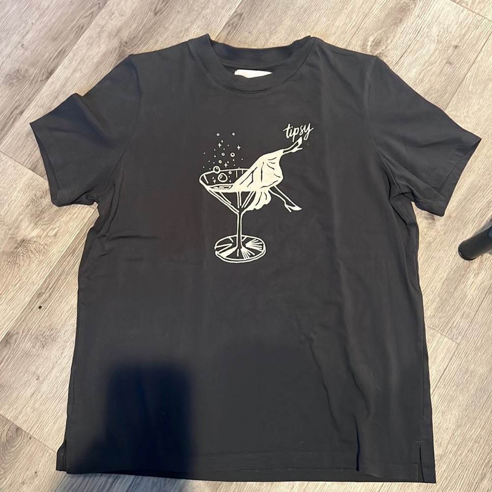 Bando “tipsy” tshirt. Size large. Barely worn